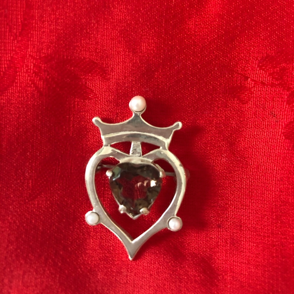 Brown topaz & sterling silver pin